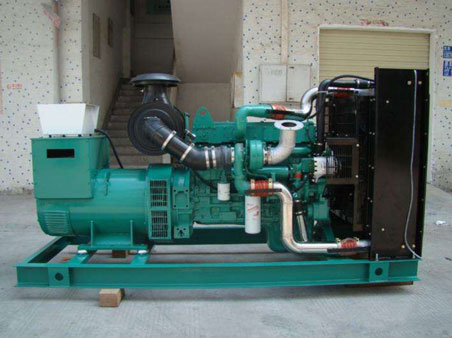冠县1100kw康明斯柴油发电机组图片 冠县1100kw康明斯柴油发电机组图片